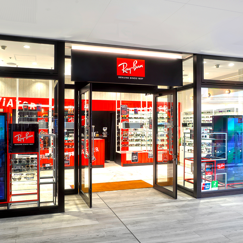 Ray-Ban 横浜ベイサイド店